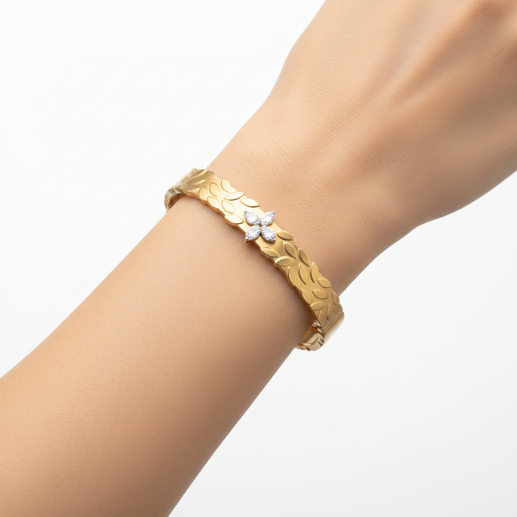 AURORA PETAL CUFF